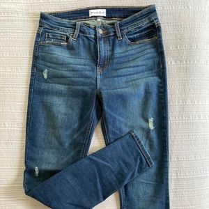 Studio blue distressed jeans. Size 28
